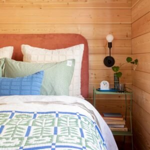 Open stillwater-floral-quilt::Juniper::Hover in zoom modal