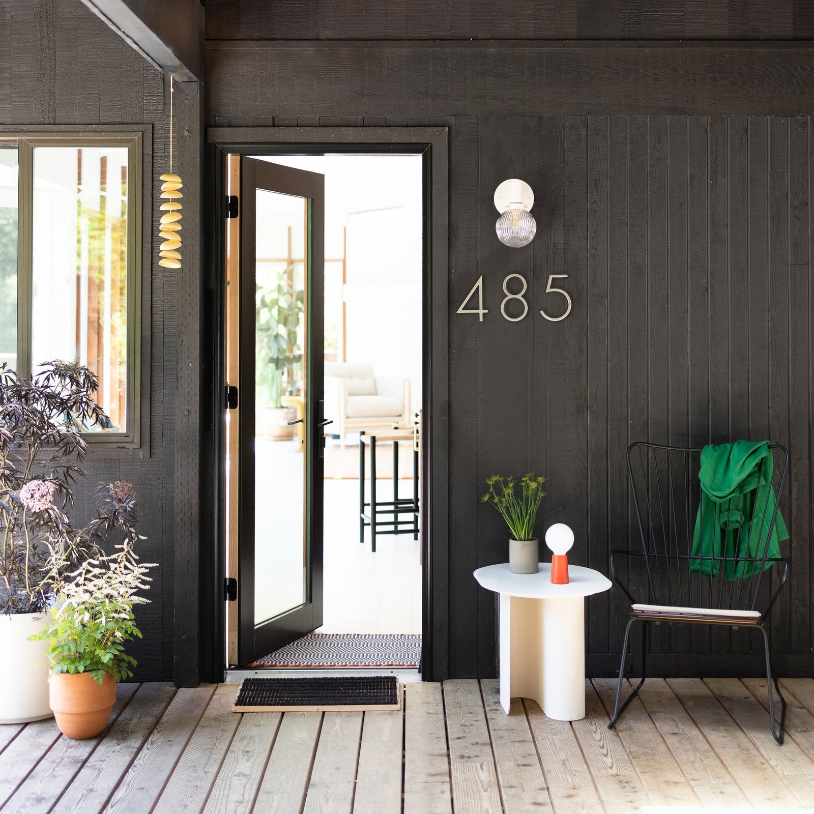 Open ester side table::parchment::hover in zoom modal