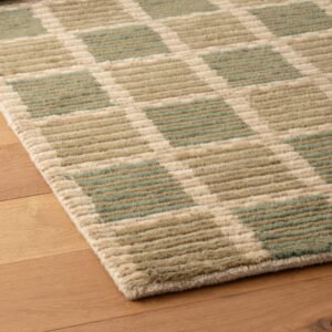 Open Gambit Tufted Wool Rug::hover in zoom modal